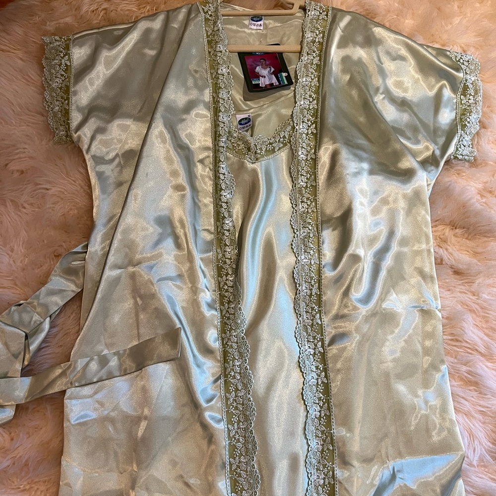 OFRA Satin Lace Trim Robe Set - Cream